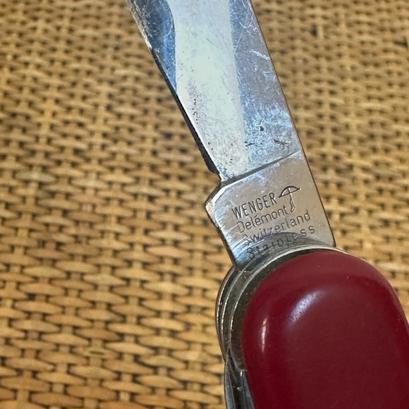 Vintage Wenger Swiss Army Knife 85mm Multi Tools Red Umbrella Camping Classic - Picture 7 of 9
